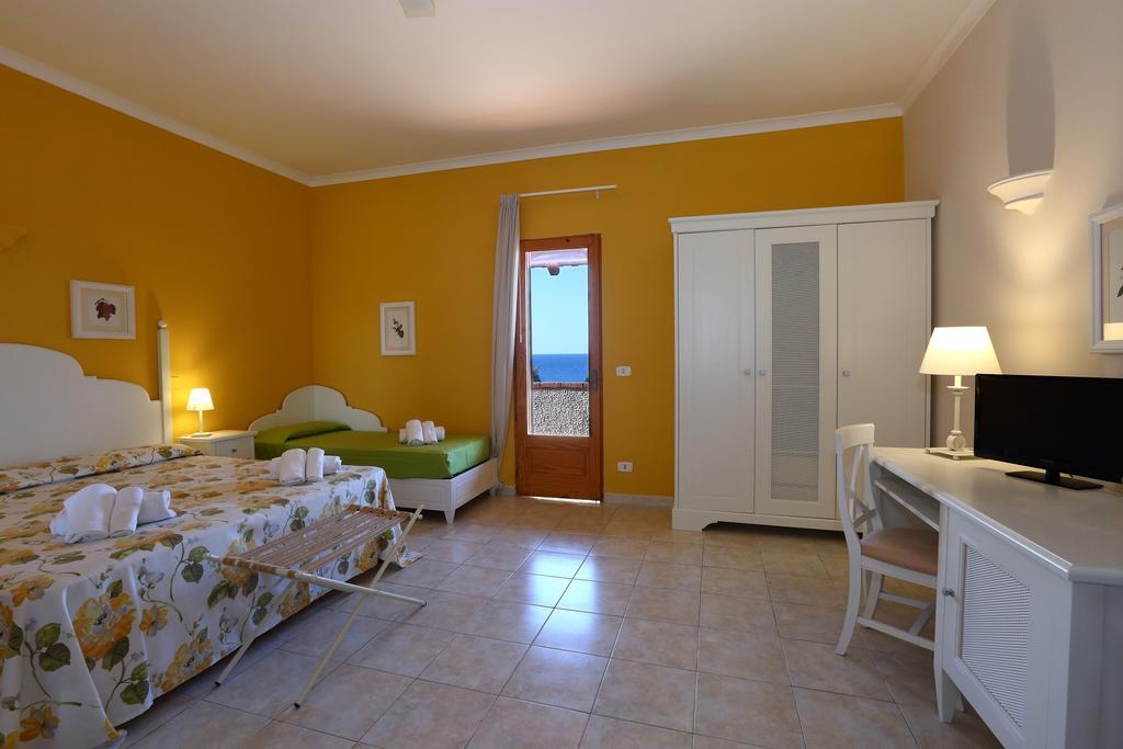 Th Gioiosa Mare - Capo Calava Village جويوزا ماريا المظهر الخارجي الصورة