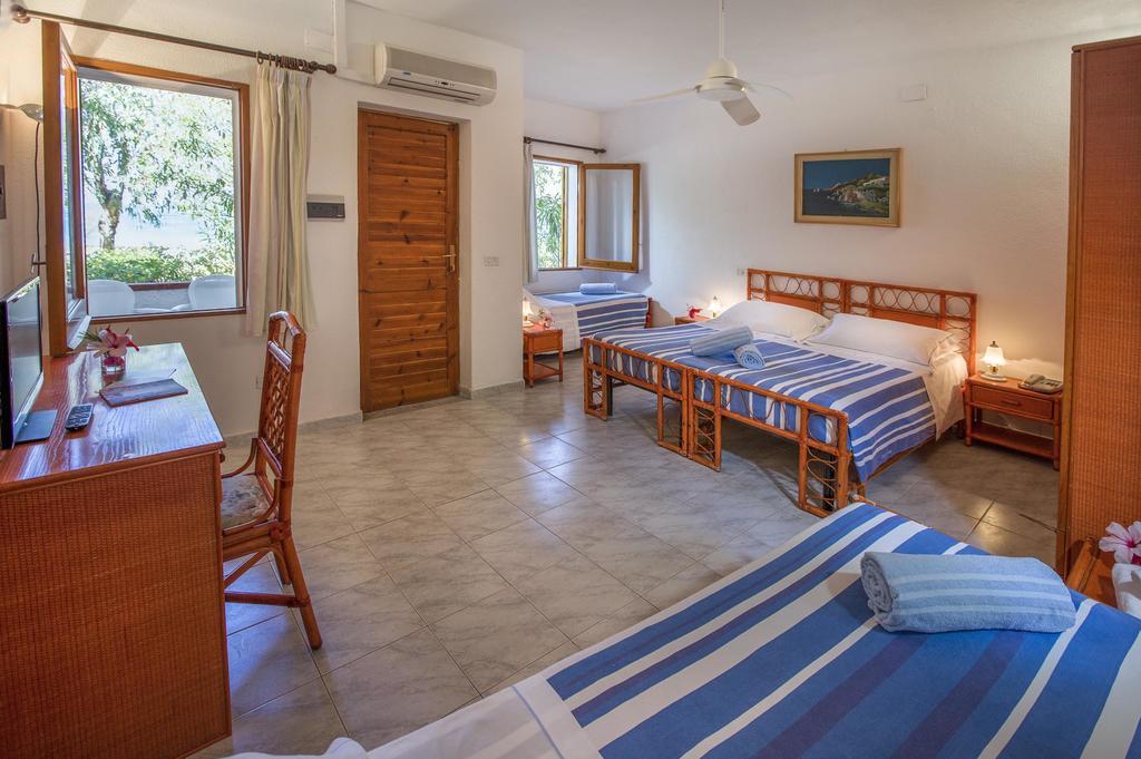 Th Gioiosa Mare - Capo Calava Village جويوزا ماريا المظهر الخارجي الصورة